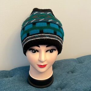 ❤️HOST PICK❤️Turquoise Pattern Ski Hat-See photos Questions